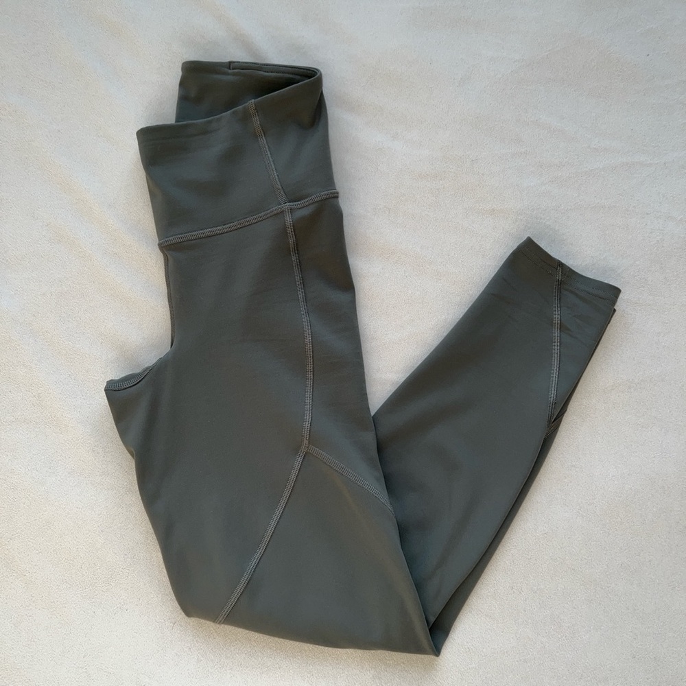 Lululemon To the Beat Tight 25”